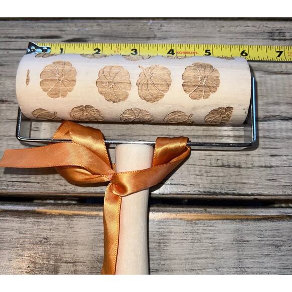 Pumpkin Embossed Wooden Rolling Pin Fall Thanksgiving Cookies, Dough, Baking - Picture 2 of 3